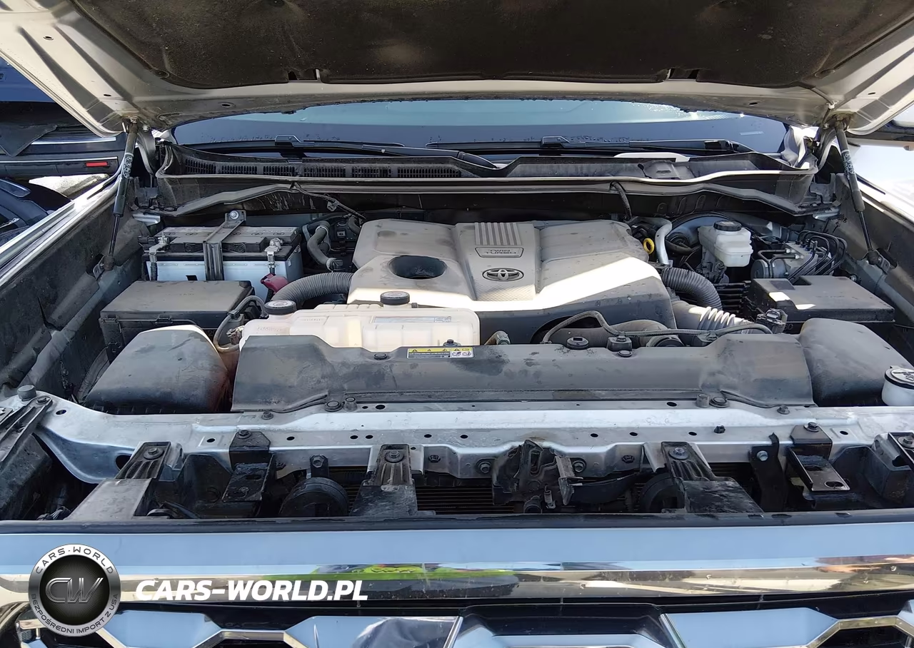 2023 Toyota Tundra Platinum VIN:5TFNA5AB0PX026048 - 10