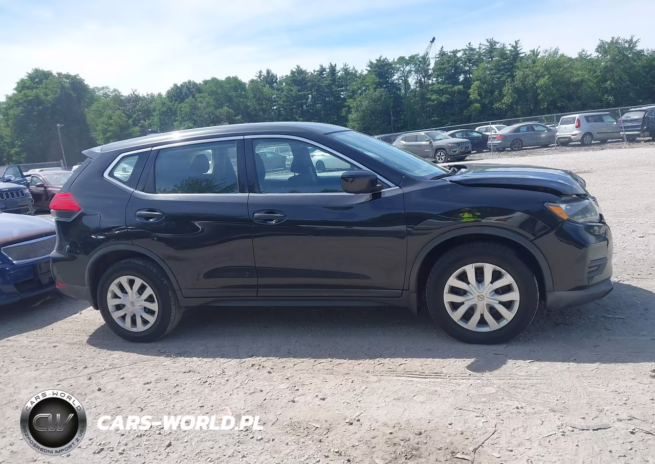 2017 Nissan Rogue S VIN:KNMAT2MV2HP561008 - 12