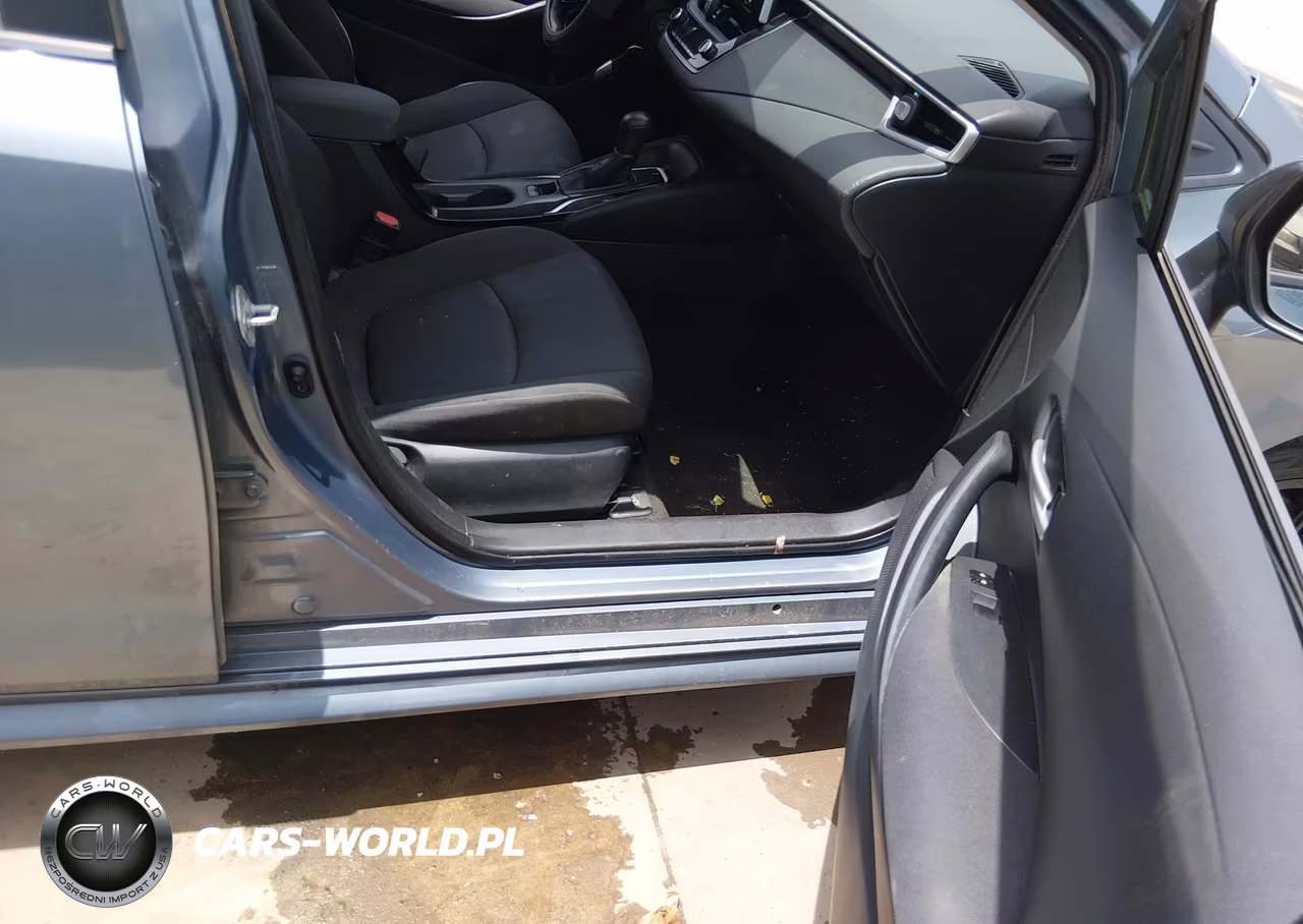 2020 Toyota Corolla Le VIN:5YFEPRAE7LP038819 - 5