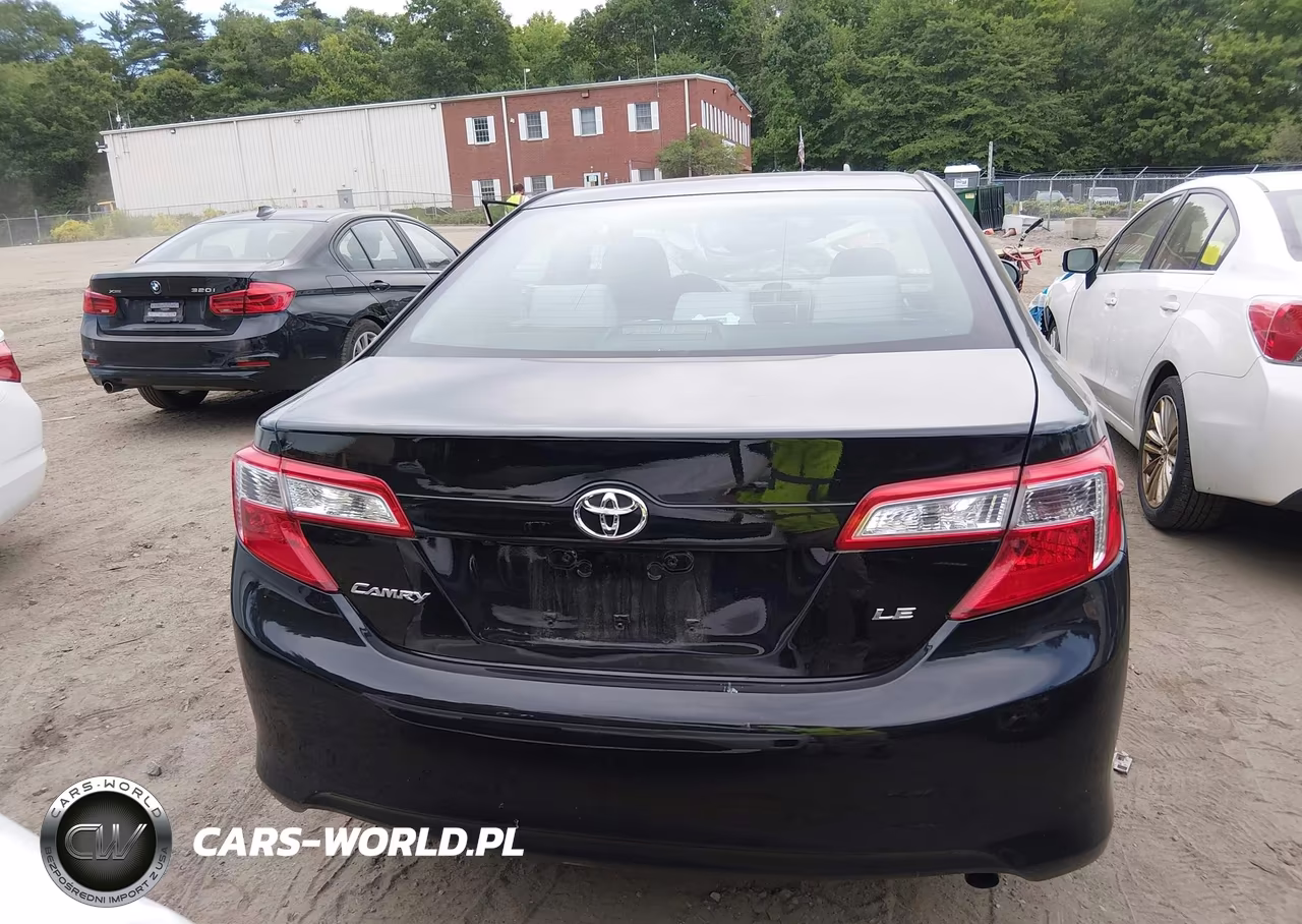 2014 Toyota Camry Le VIN:4T4BF1FK9ER378955 - 16
