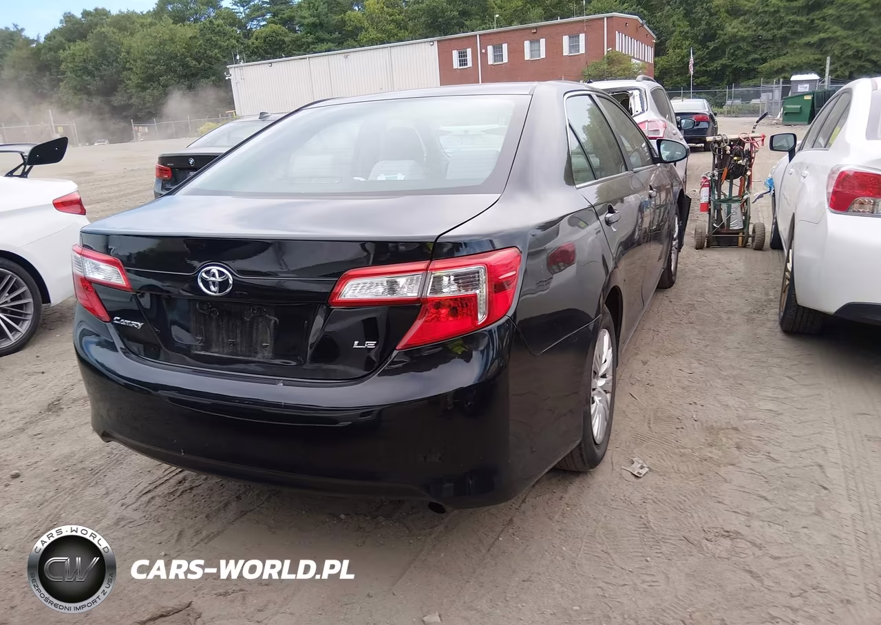 2014 Toyota Camry Le VIN:4T4BF1FK9ER378955 - 4