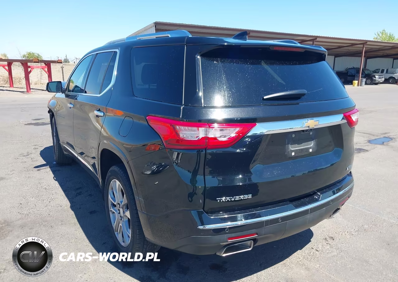 2018 Chevrolet Traverse Premier VIN:1GNERKKW5JJ242472 - 3