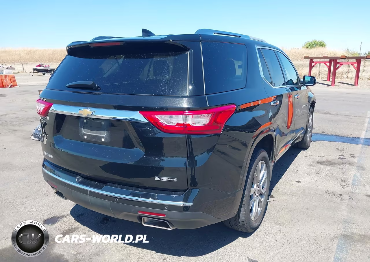 2018 Chevrolet Traverse Premier VIN:1GNERKKW5JJ242472 - 4
