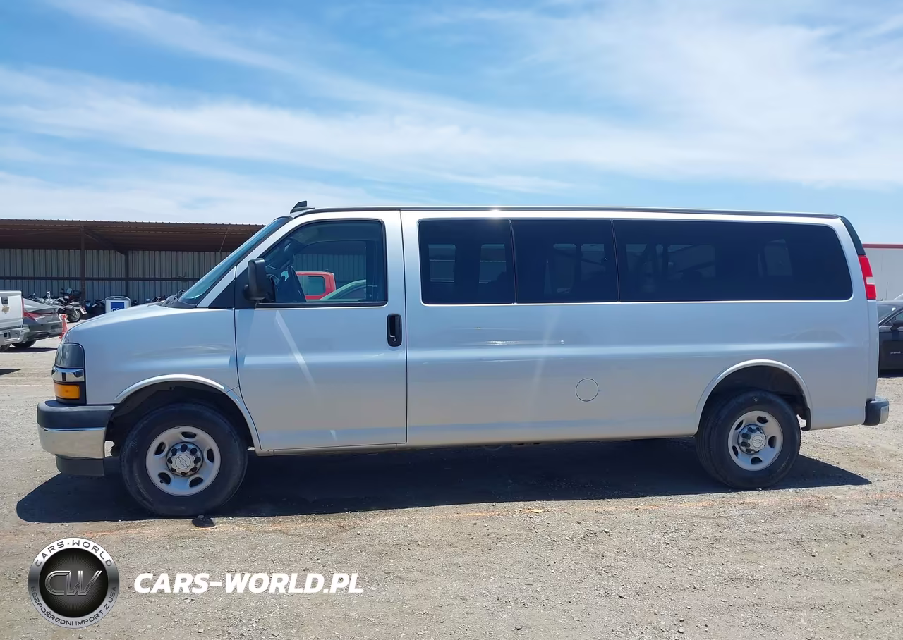 2018 Chevrolet Express 3500 Lt VIN:1GAZGPFG2J1299754 - 14