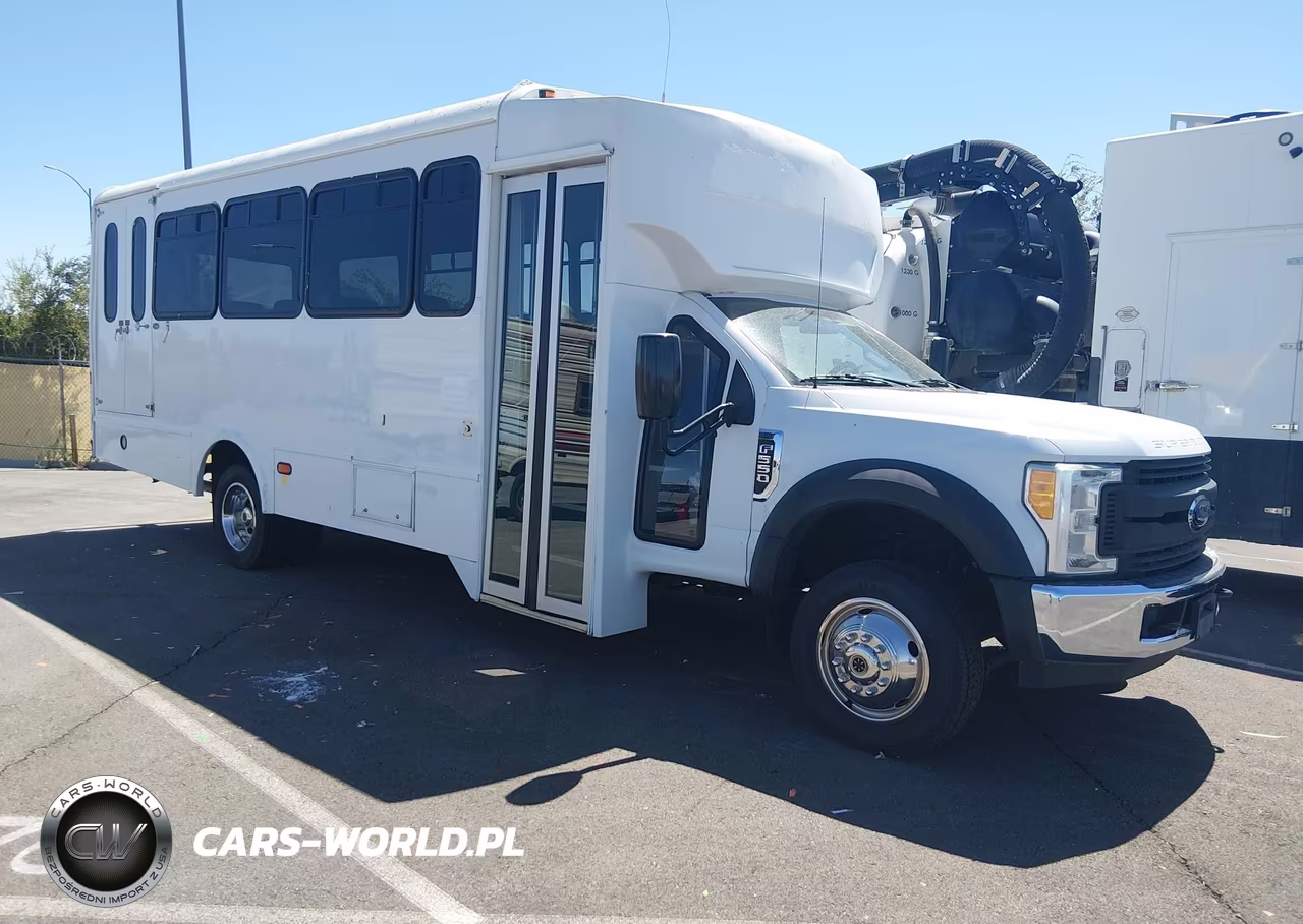 2017 Ford F-550 Chassis Xl
