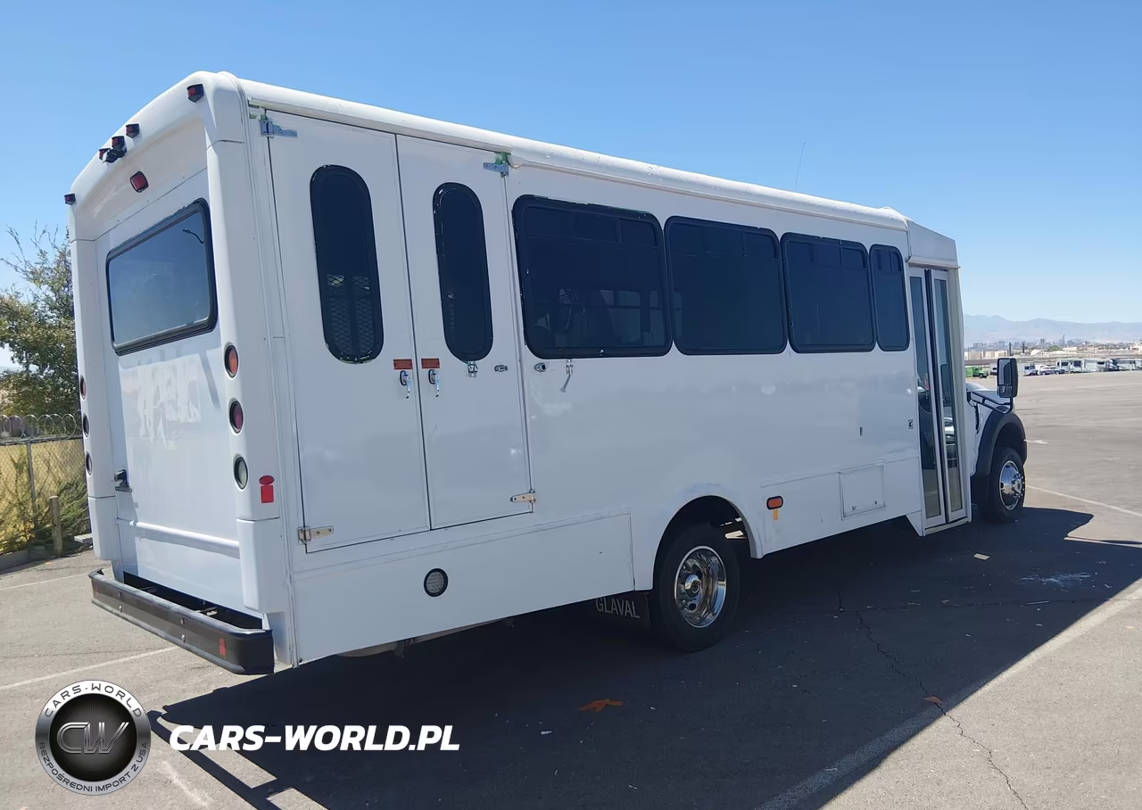 2017 Ford F-550 Chassis Xl VIN:1FDAF5GY6HDA08437 - 4