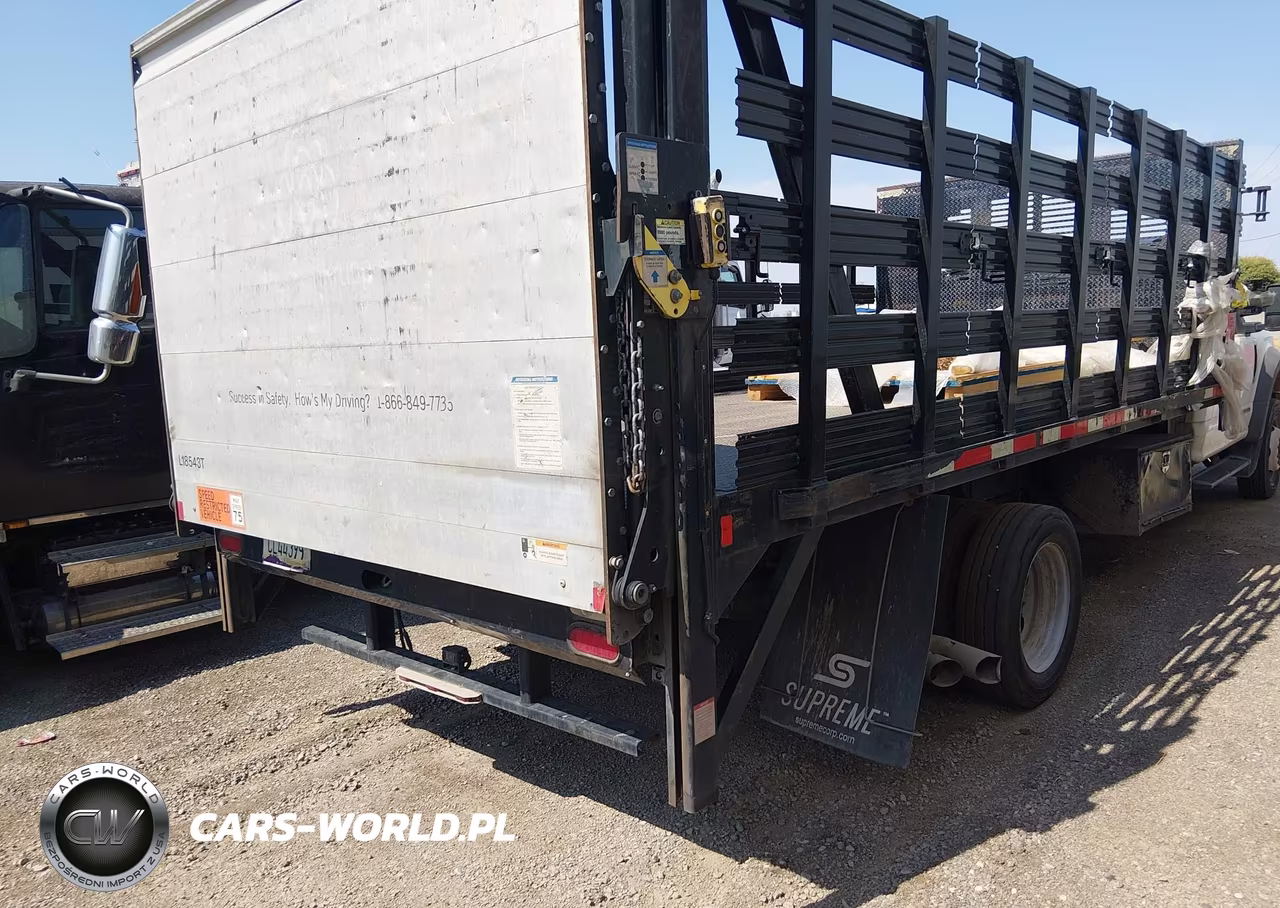2018 Ford F-550 Chassis Xl VIN:1FDUF5GT0JEB51871 - 4