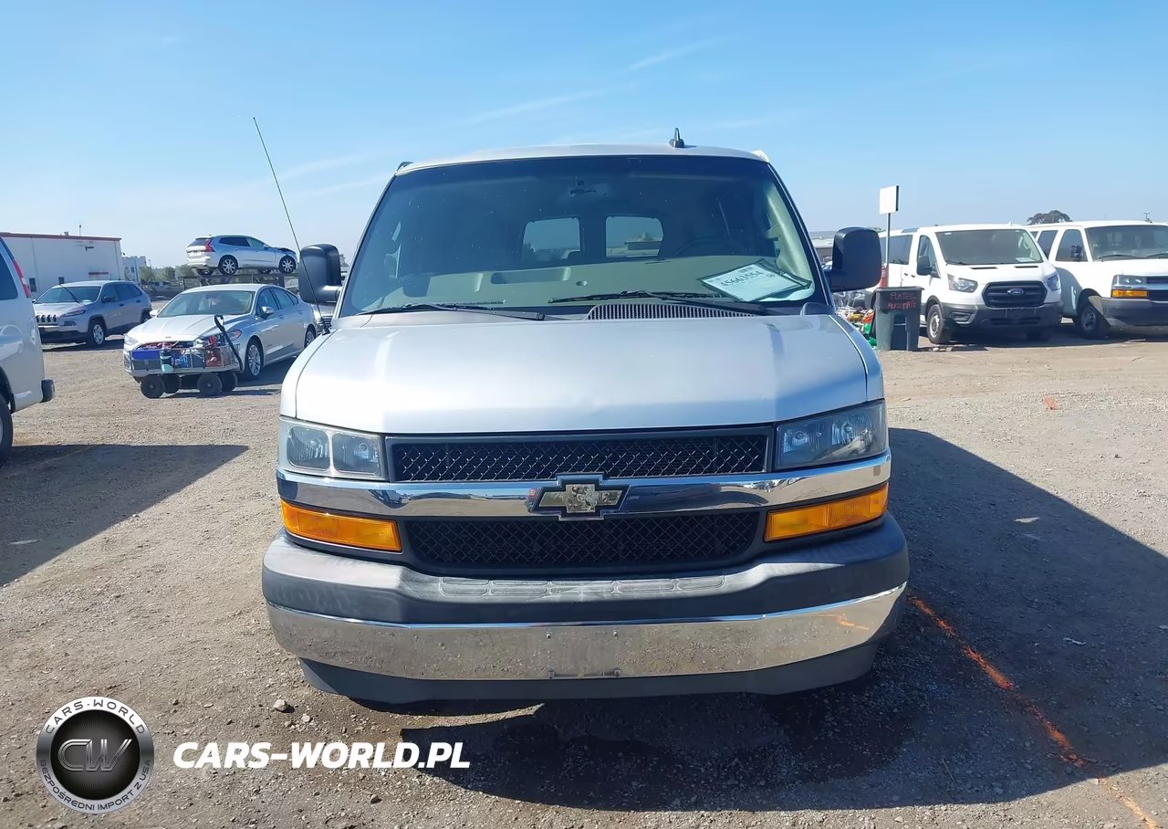 2018 Chevrolet Express 3500 Lt VIN:1GAZGPFG9J1299878 - 13