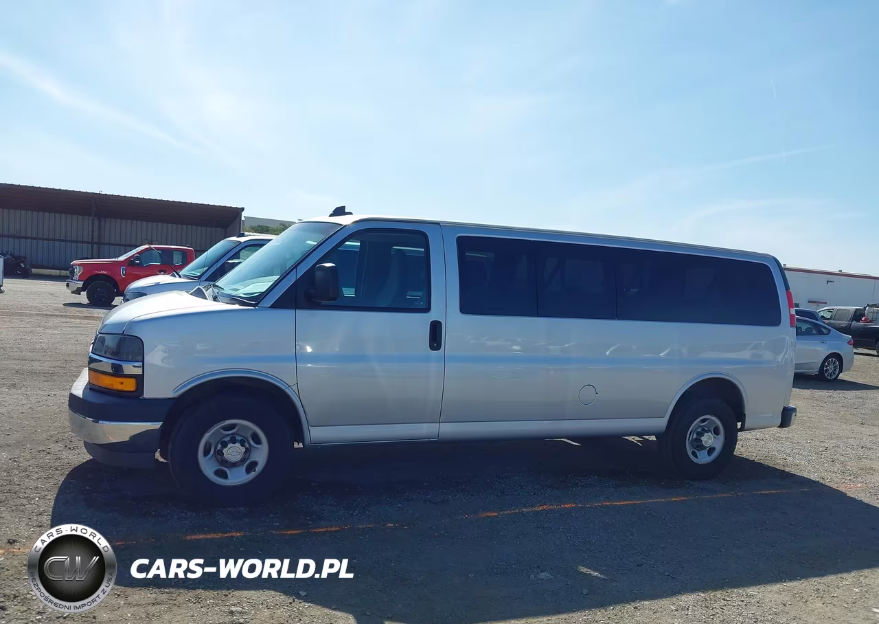 2018 Chevrolet Express 3500 Lt VIN:1GAZGPFG9J1299878 - 15