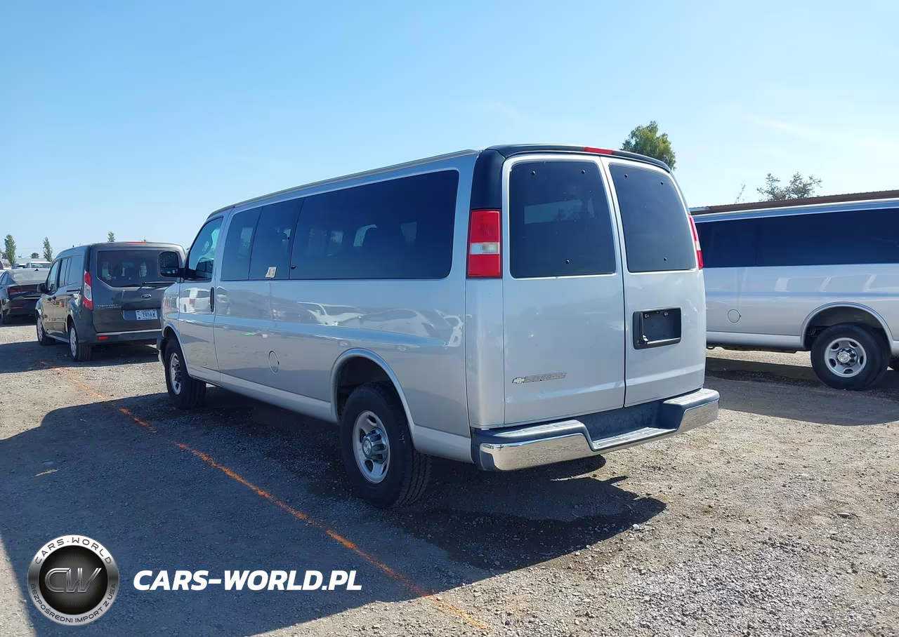 2018 Chevrolet Express 3500 Lt VIN:1GAZGPFG9J1299878 - 3
