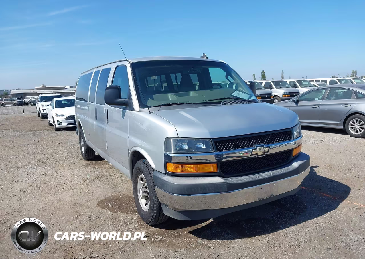 2018 Chevrolet Express 3500 Lt VIN:1GAZGPFG9J1299878 - 6