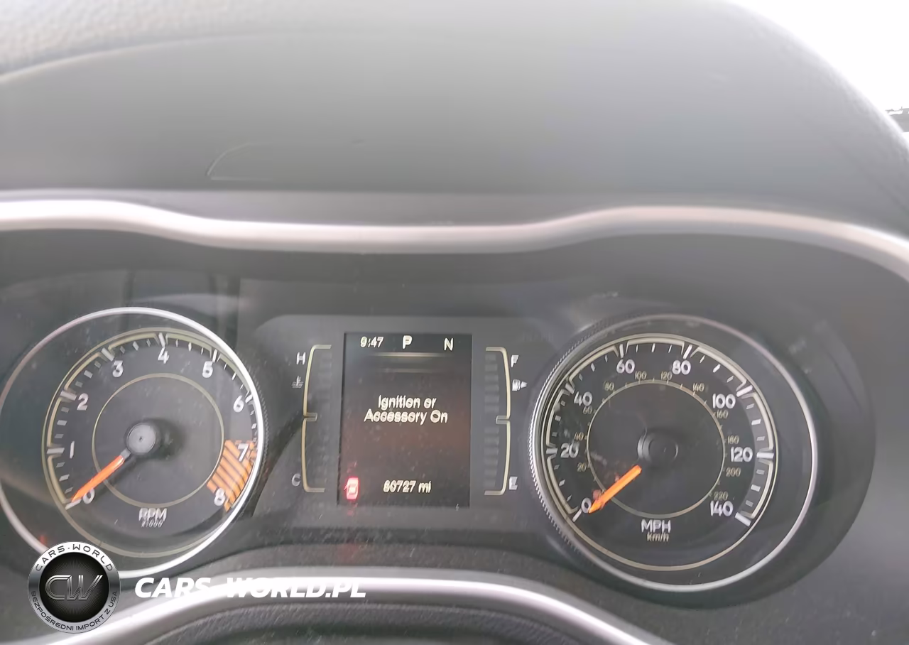 2015 Jeep Cherokee Latitude VIN:1C4PJLCSXFW518584 - 7