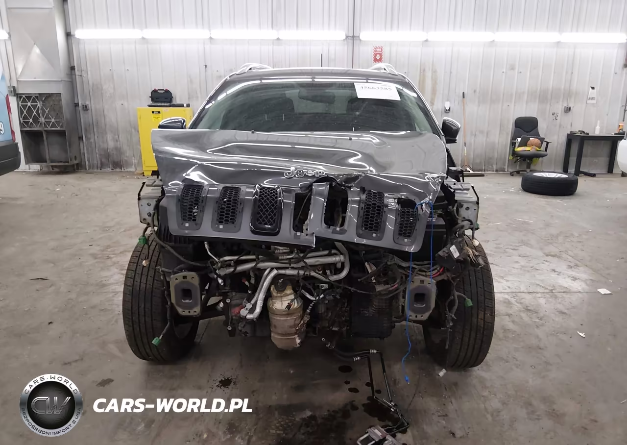 2016 Jeep Cherokee Latitude VIN:1C4PJMCSXGW246383 - 13