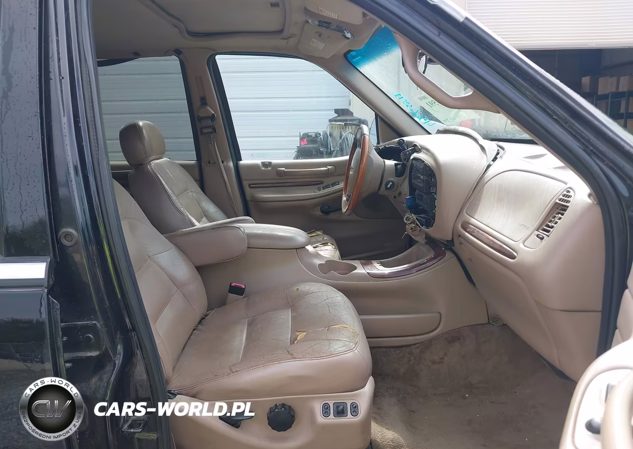 1998 Lincoln Navigator VIN:5LMPU28L9WLJ52372 - 5