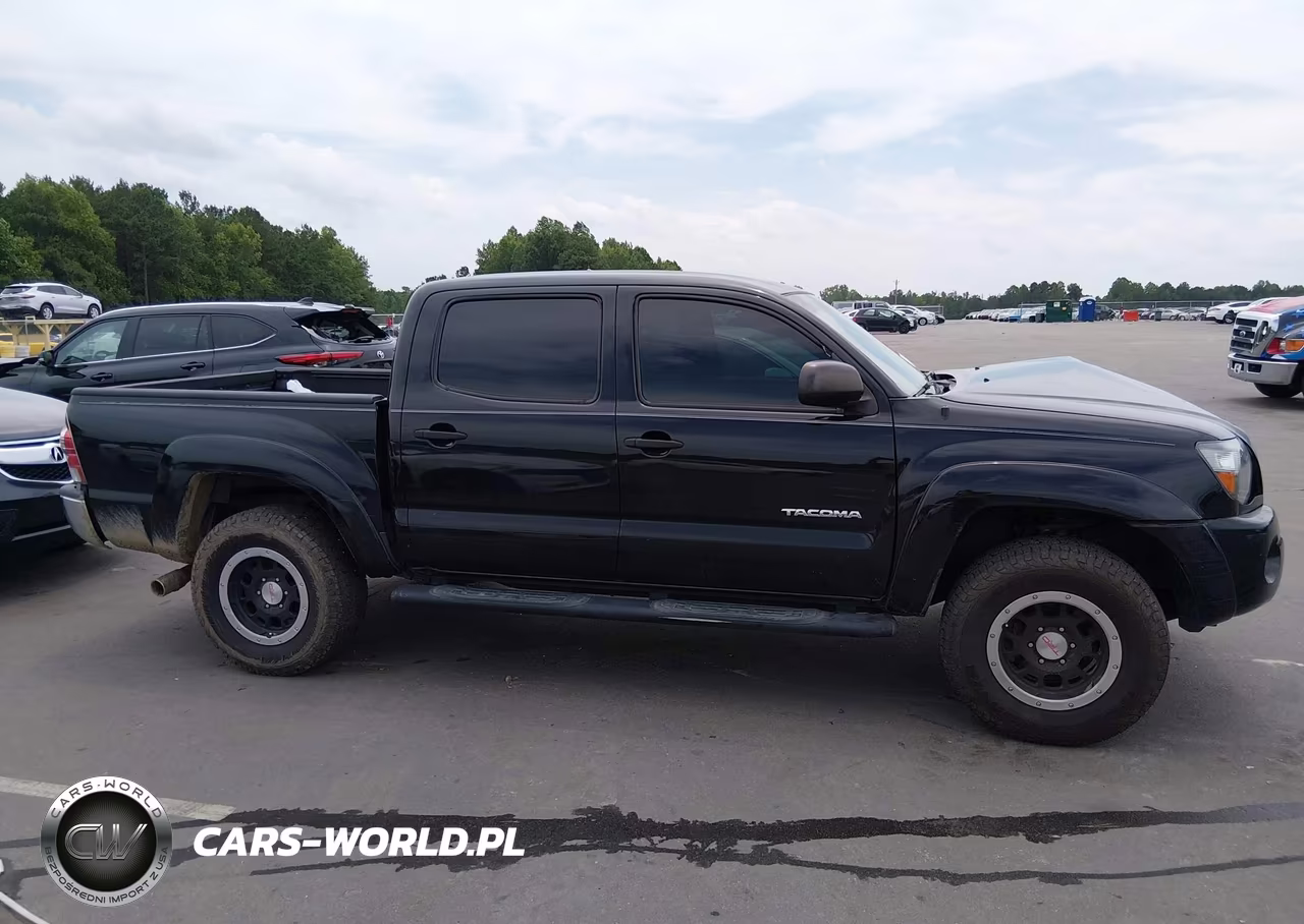 2011 Toyota Tacoma Base V6 VIN:5TFLU4EN2BX005210 - 13