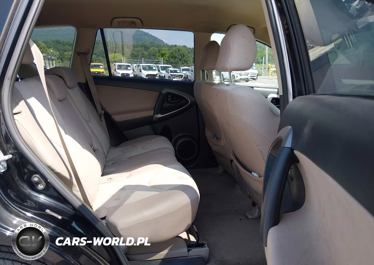 2007 Toyota Rav4 Base V6 (A5) VIN:JTMBK33V376013862 - 8