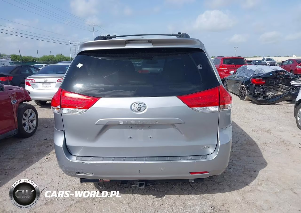 2011 Toyota Sienna Xle V6 VIN:5TDYK3DC0BS102112 - 16