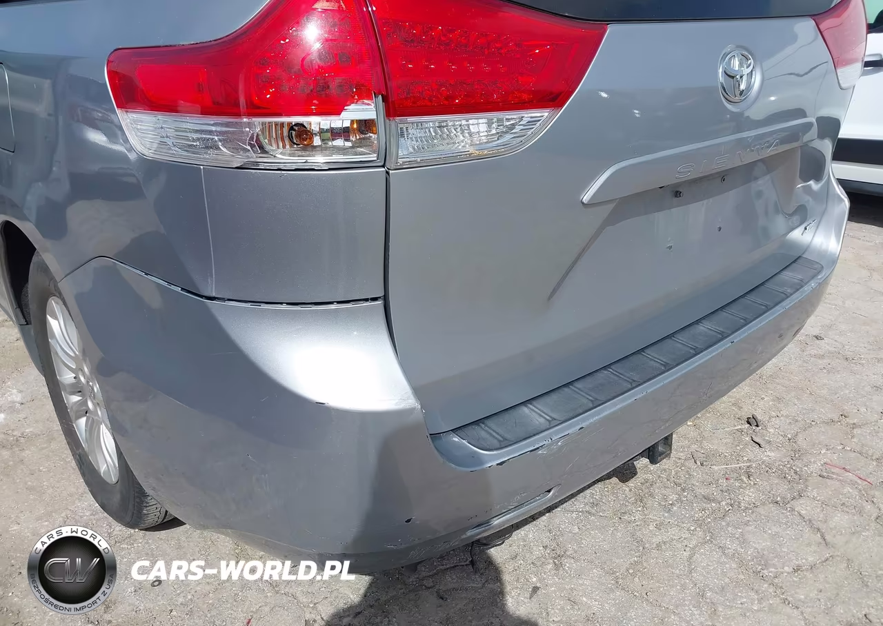 2011 Toyota Sienna Xle V6 VIN:5TDYK3DC0BS102112 - 6