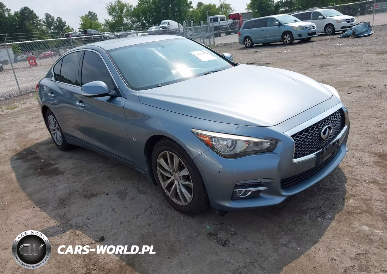 2015 Infiniti Q50 Premium