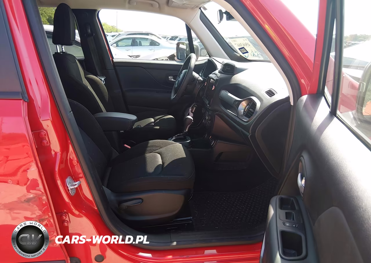 2023 Jeep Renegade Latitude 4X4 VIN:ZACNJDB19PPP70277 - 5