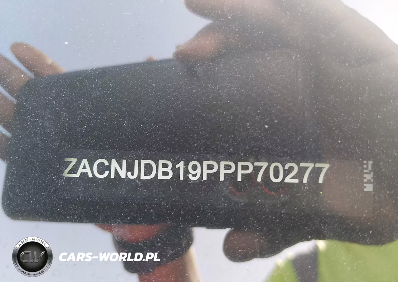 2023 Jeep Renegade Latitude 4X4 VIN:ZACNJDB19PPP70277 - 9