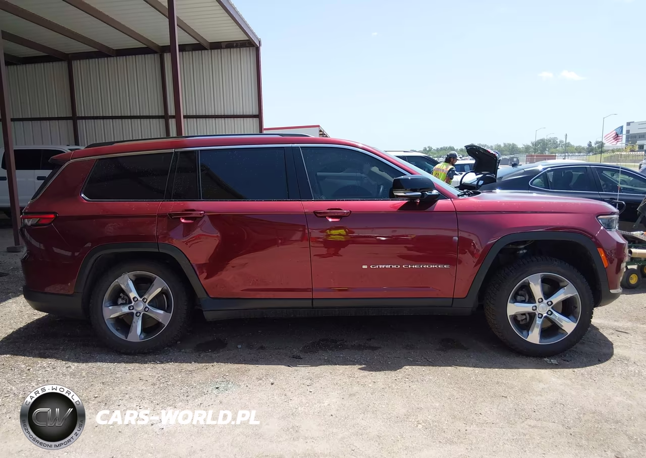 2021 Jeep Grand Cherokee L Limited 4X4 VIN:1C4RJKBG3M8206902 - 13