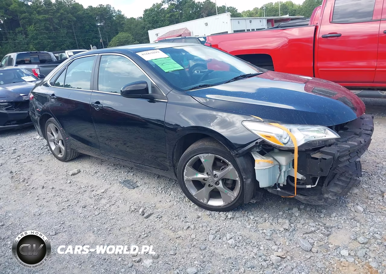 2016 Toyota Camry Le – zdjęcie 1 z 17