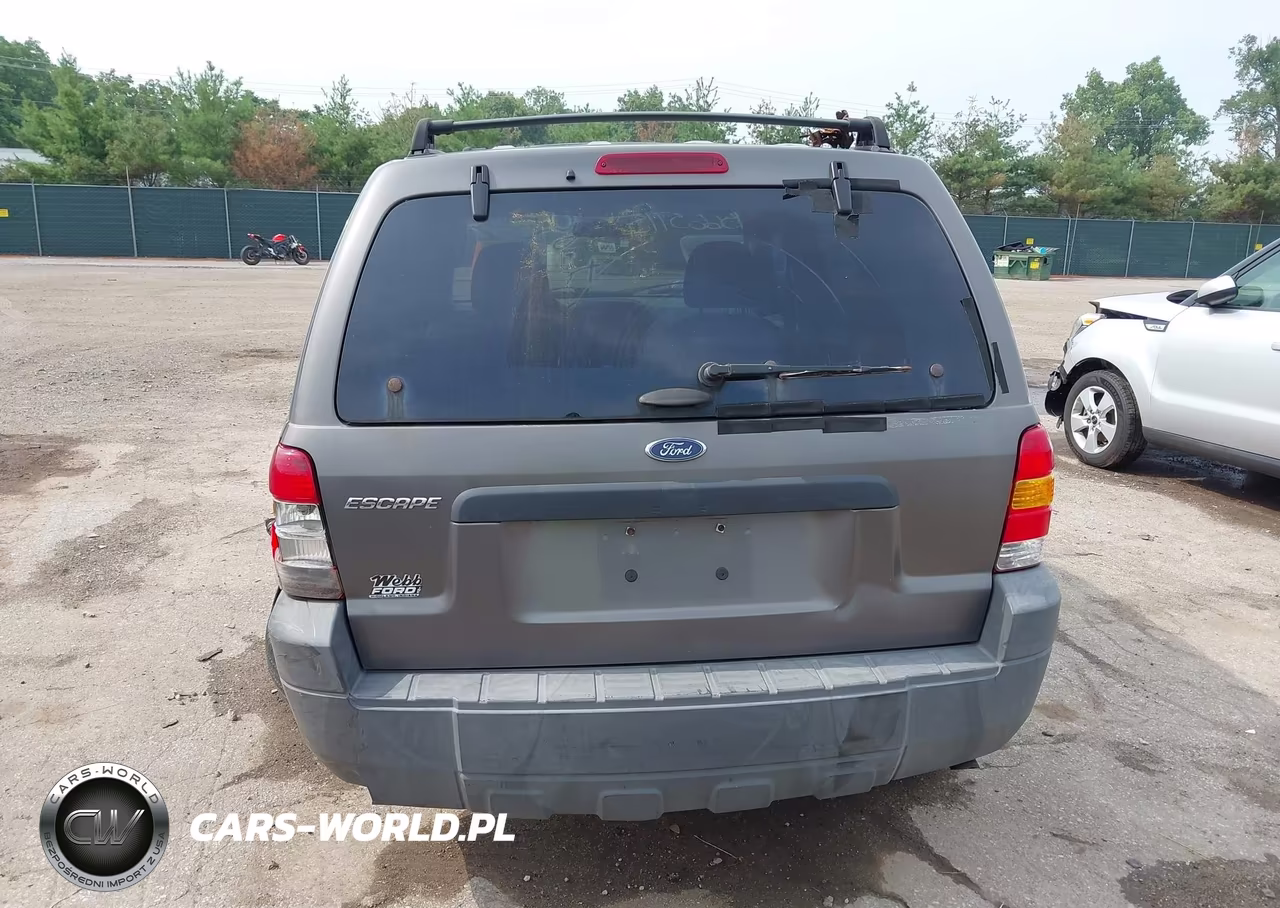 2005 Ford Escape Xls VIN:1FMYU02Z65KA47897 - 16