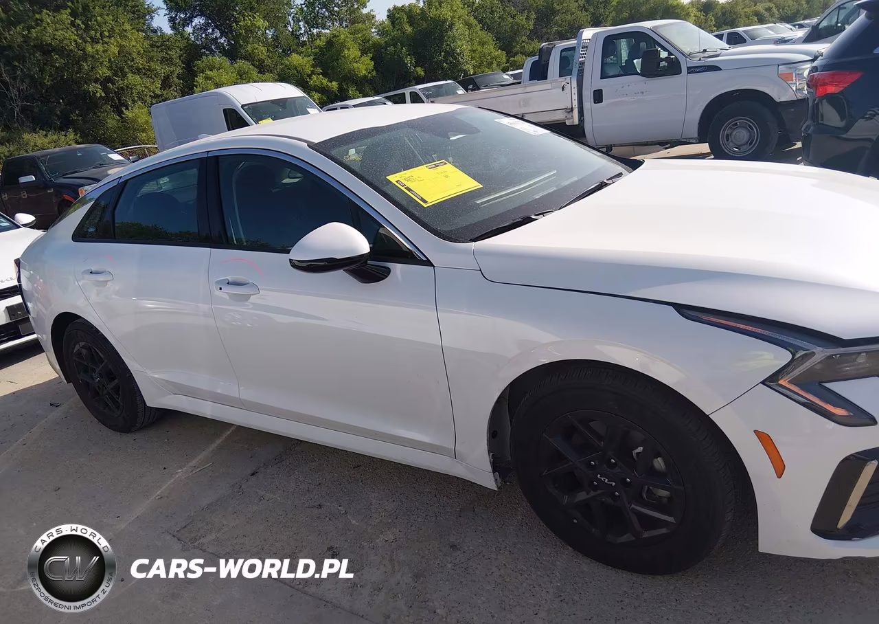 2026 Kia K5 Lxs Fwd VIN:KNAG24J77T5448977 - 13