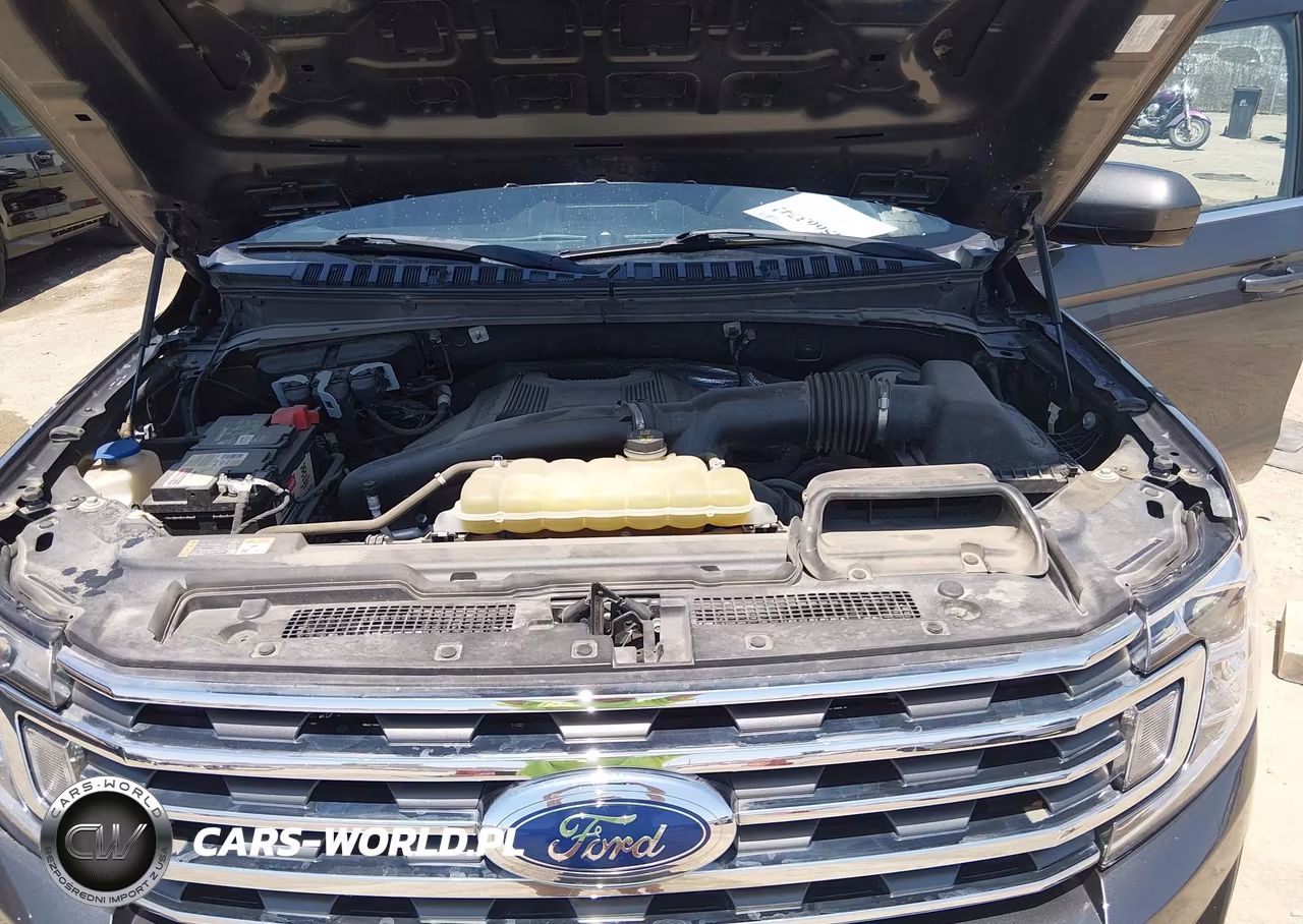 2020 Ford Expedition Xlt VIN:1FMJU1HTXLEA61940 - 10