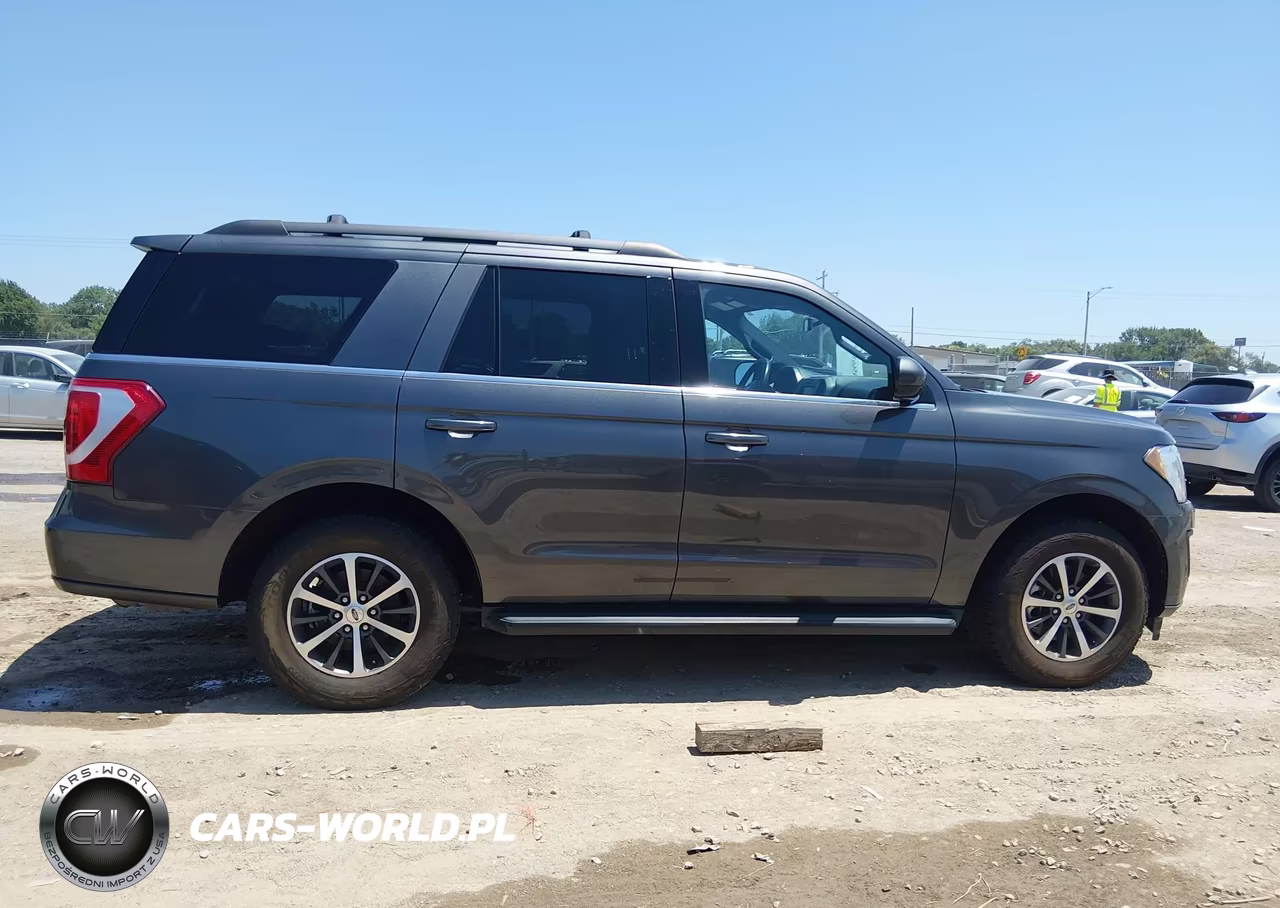 2020 Ford Expedition Xlt VIN:1FMJU1HTXLEA61940 - 13
