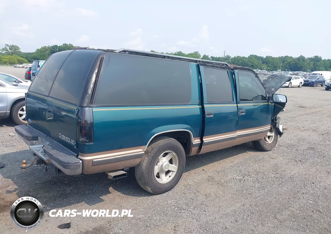 1997 Chevrolet Suburban 1500 VIN:1GNEC16R7VJ442744 - 4