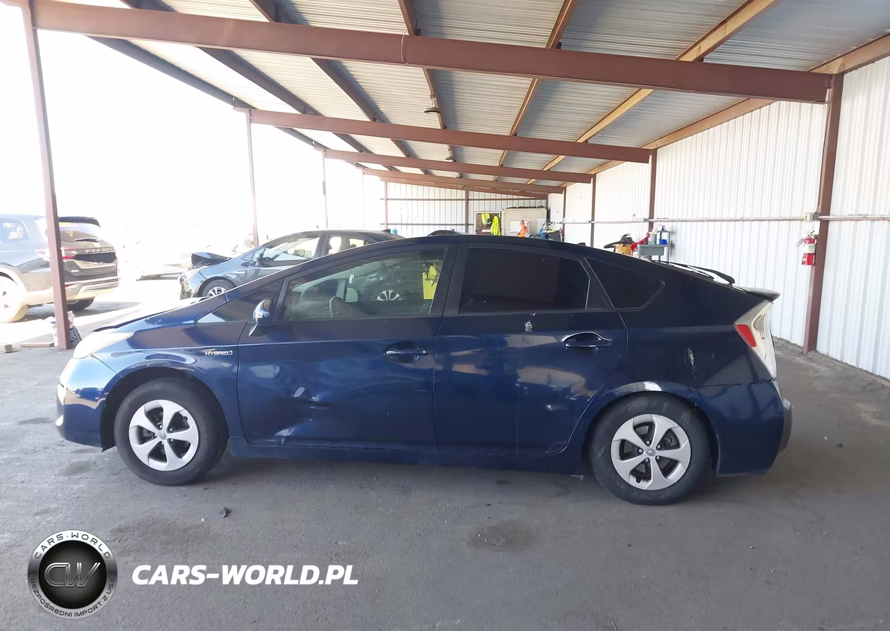 2015 Toyota Prius Two VIN:JTDKN3DU0F0478324 - 15