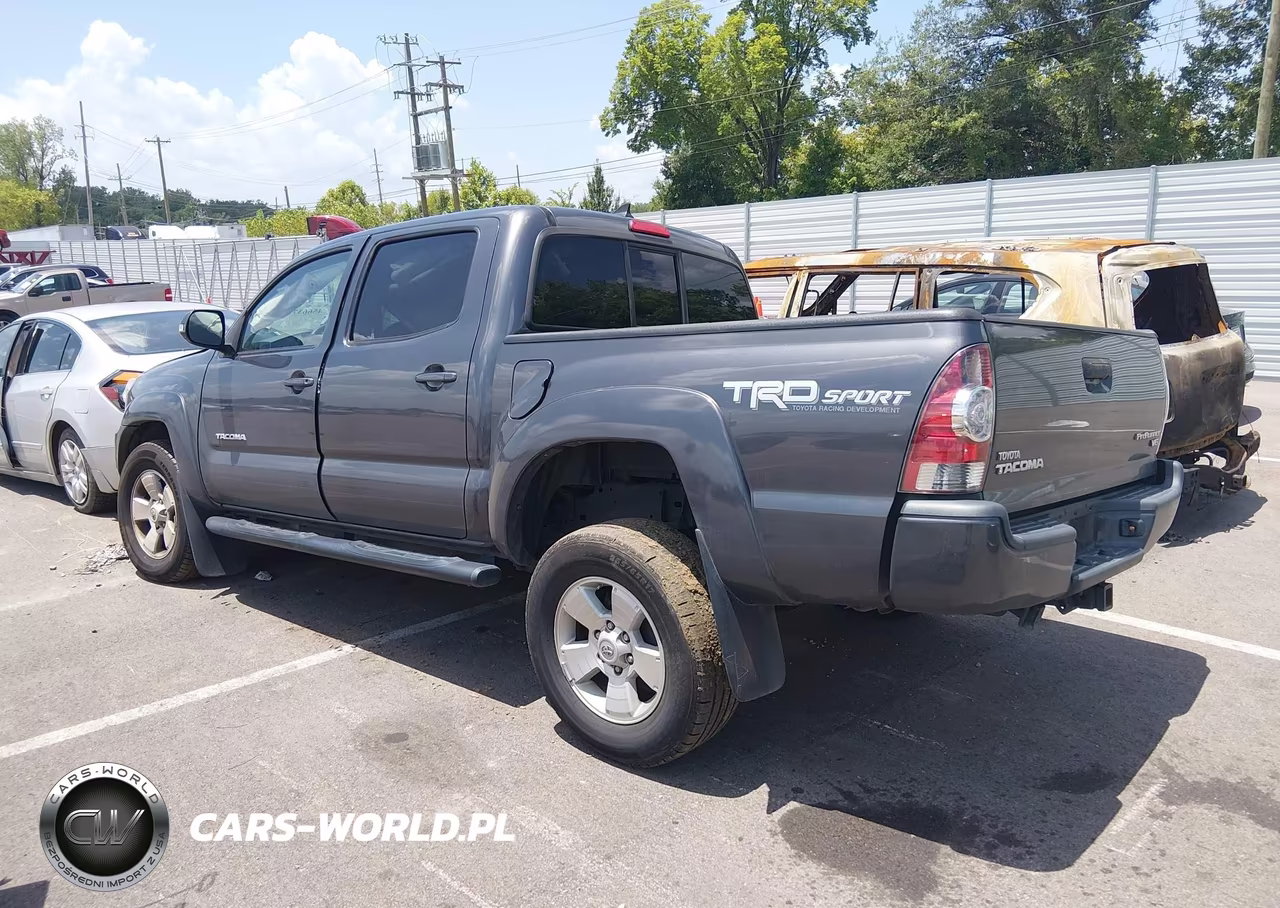 2015 Toyota Tacoma Prerunner V6 VIN:3TMJU4GN1FM187630 - 14