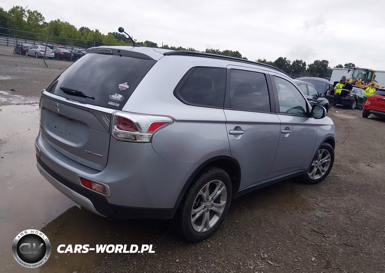 2015 Mitsubishi Outlander Se VIN:JA4AZ3A33FZ007351 - 4
