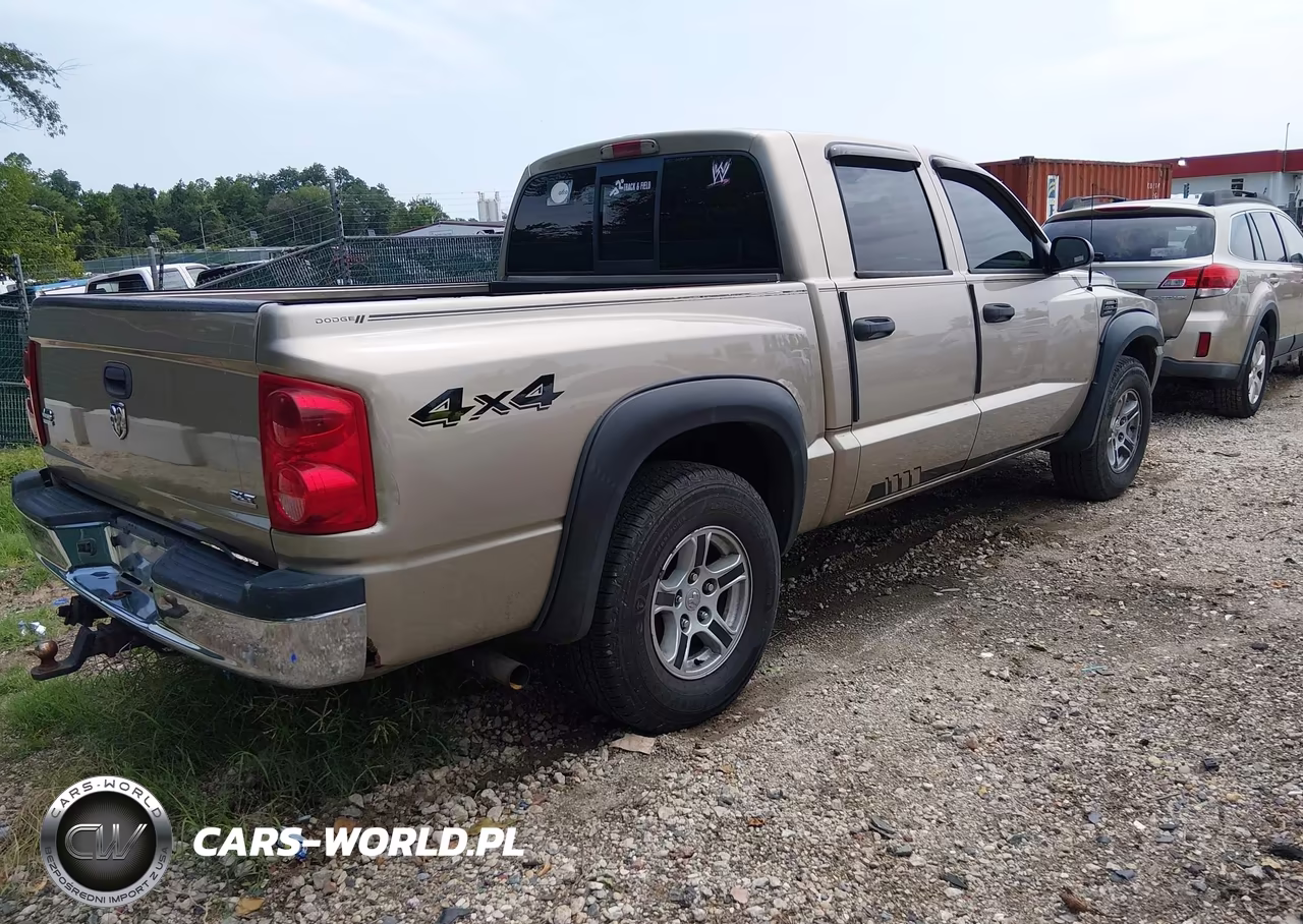 2005 Dodge Dakota Slt VIN:1D7HW48N95S225124 - 4