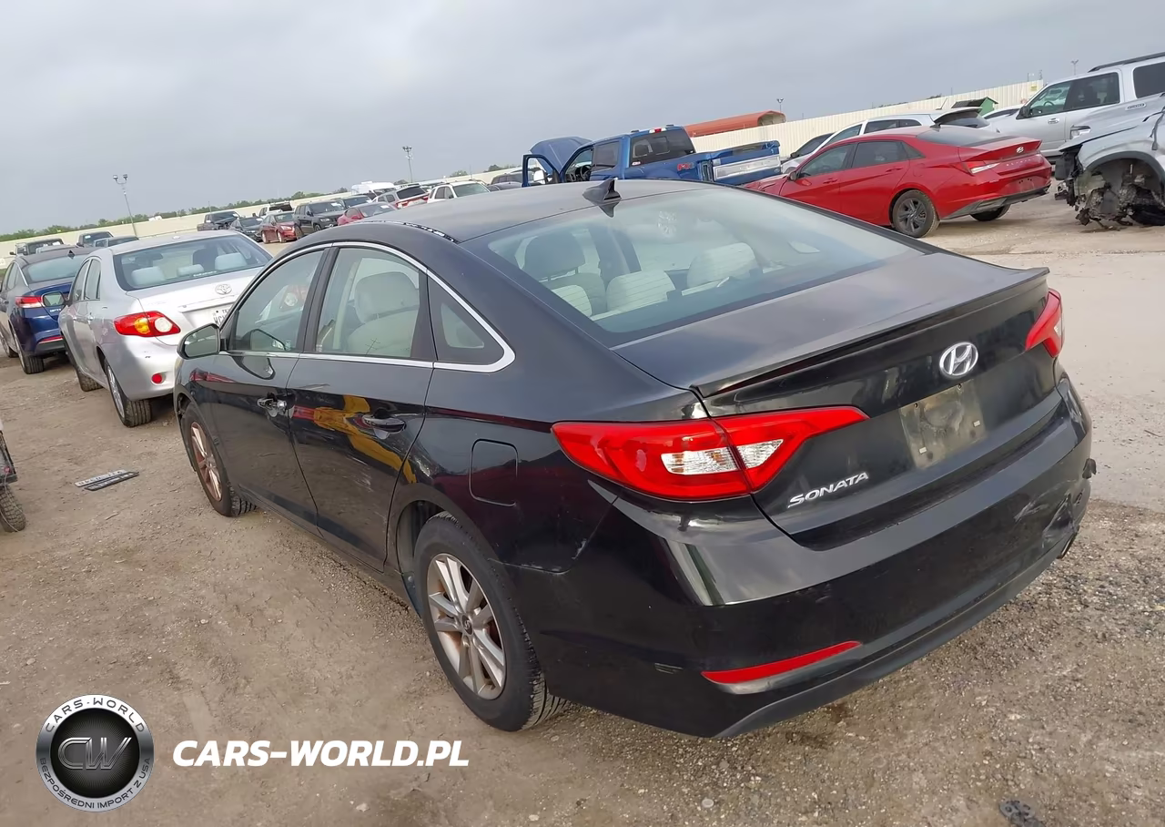 2015 Hyundai Sonata Se VIN:5NPE24AF7FH123123 - 3