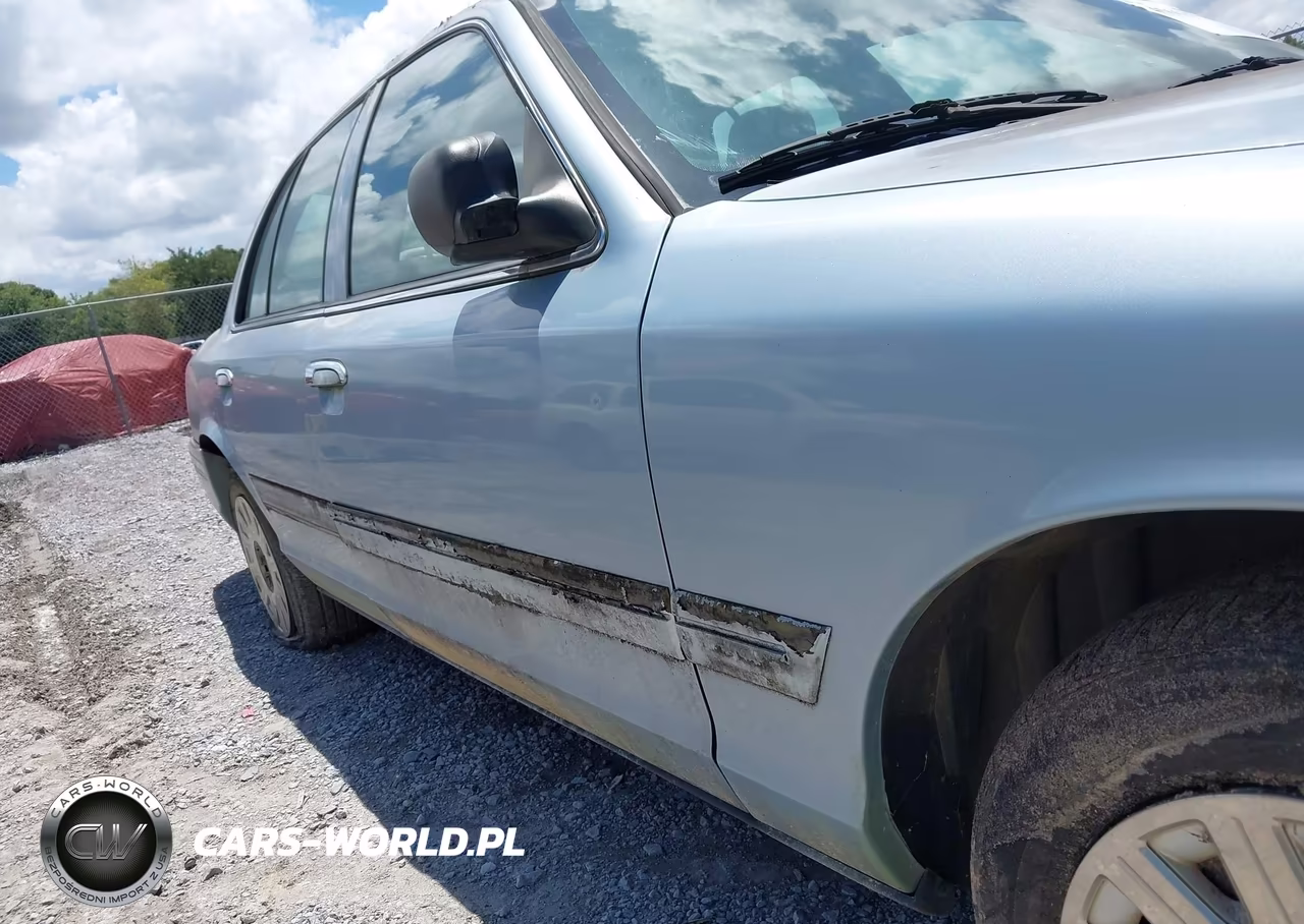 2003 Ford Crown Victoria Standard VIN:2FAFP73WX3X182607 - 12