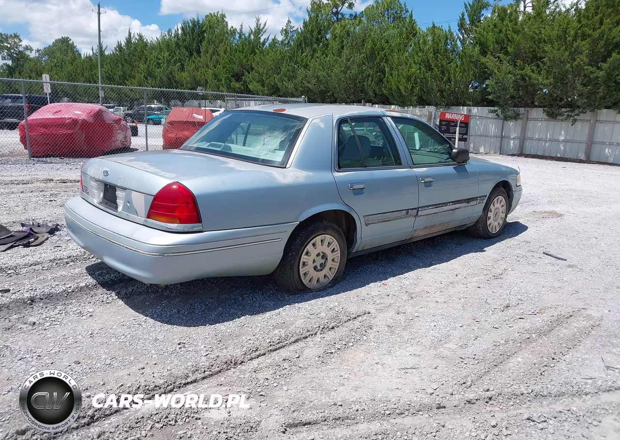 2003 Ford Crown Victoria Standard VIN:2FAFP73WX3X182607 - 4