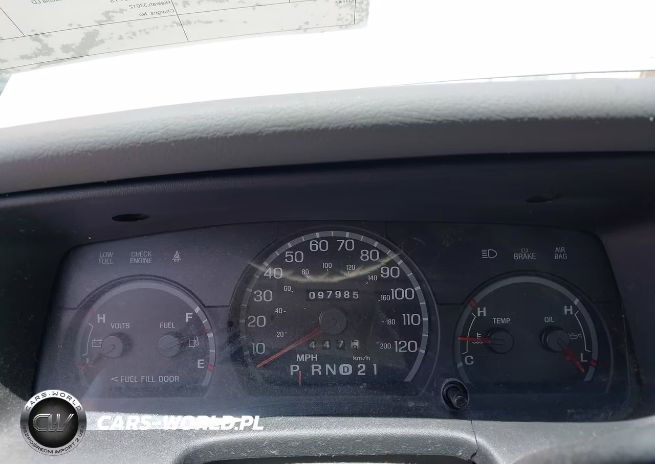 2003 Ford Crown Victoria Standard VIN:2FAFP73WX3X182607 - 7