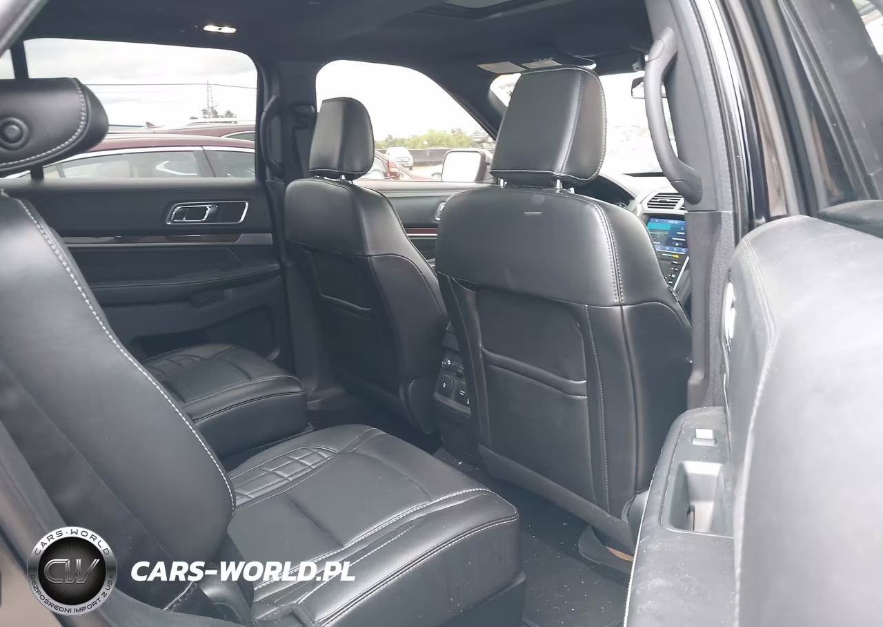 2019 Ford Explorer Platinum VIN:1FM5K8HT5KGA00031 - 8