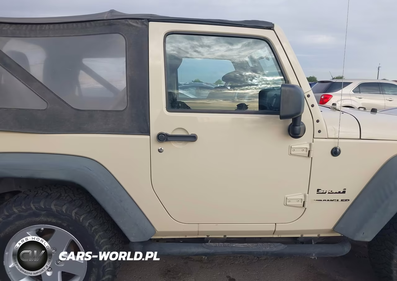 2011 Jeep Wrangler Sport VIN:1J4AA2D15BL566571 - 13