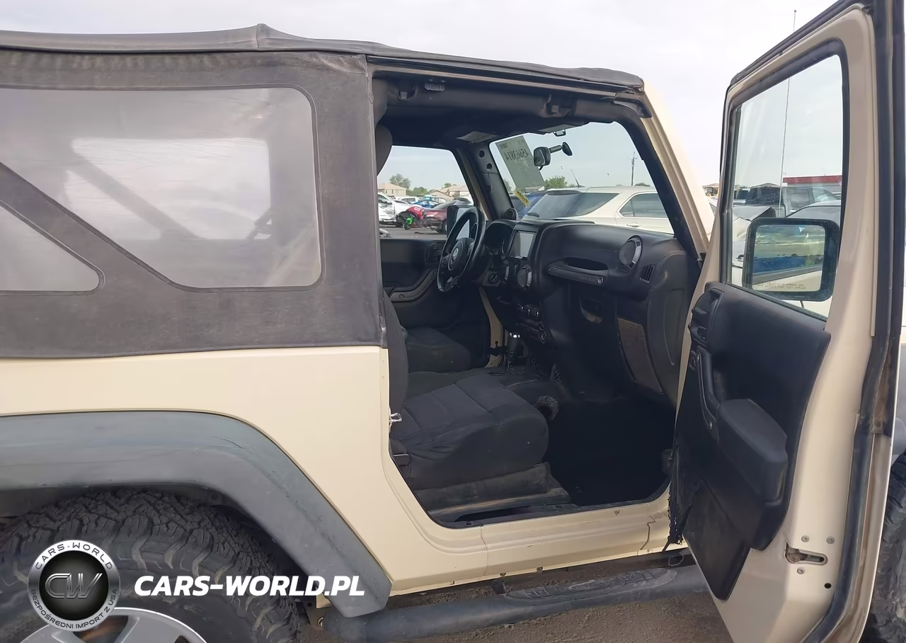 2011 Jeep Wrangler Sport VIN:1J4AA2D15BL566571 - 5
