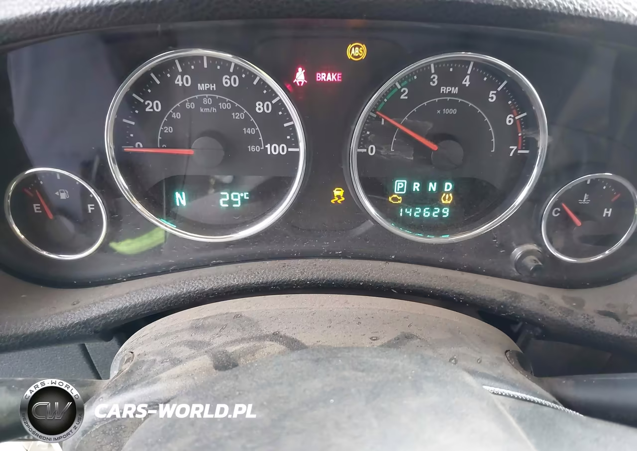 2011 Jeep Wrangler Sport VIN:1J4AA2D15BL566571 - 7