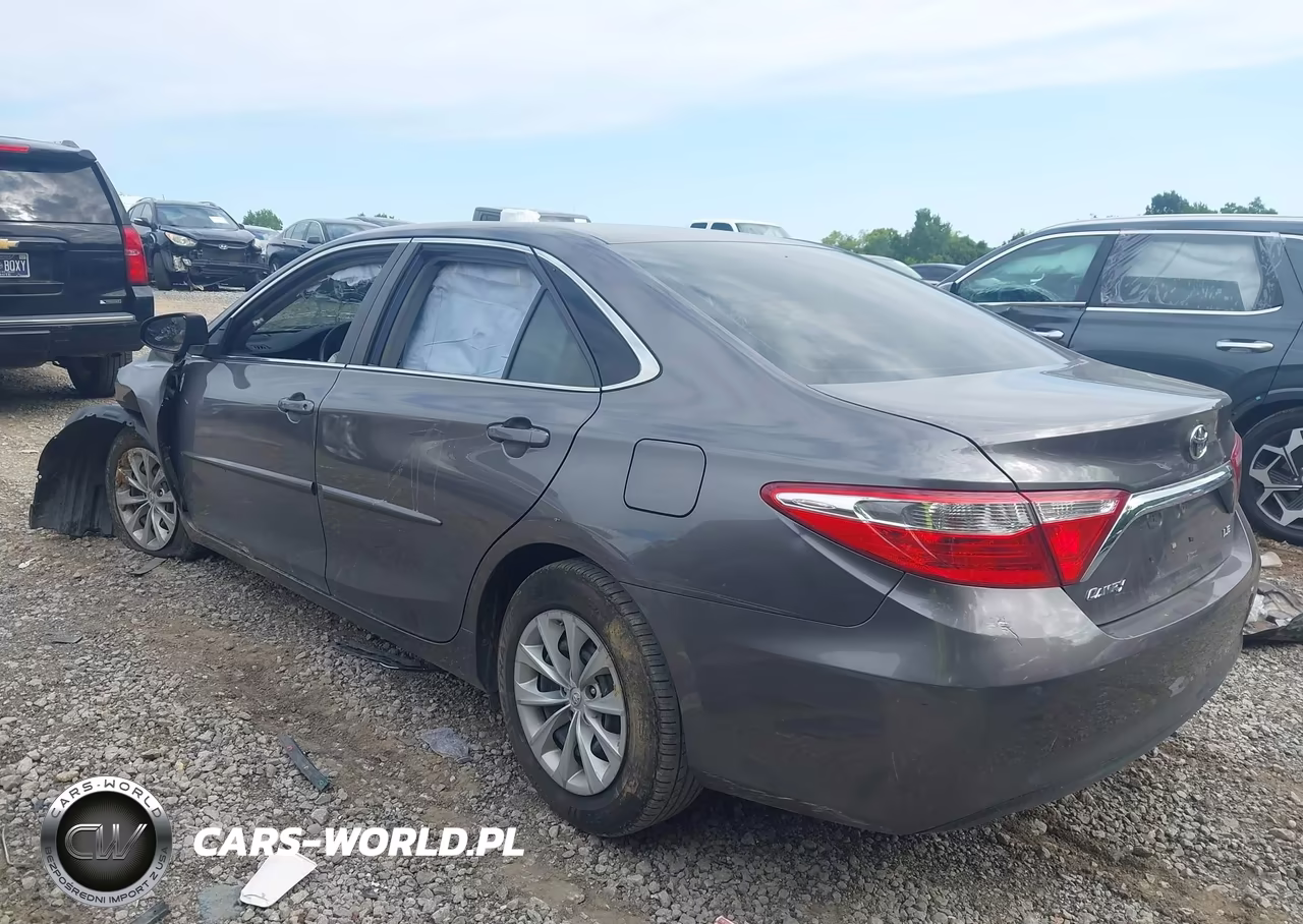 2016 Toyota Camry Le VIN:4T4BF1FKXGR569433 - 13