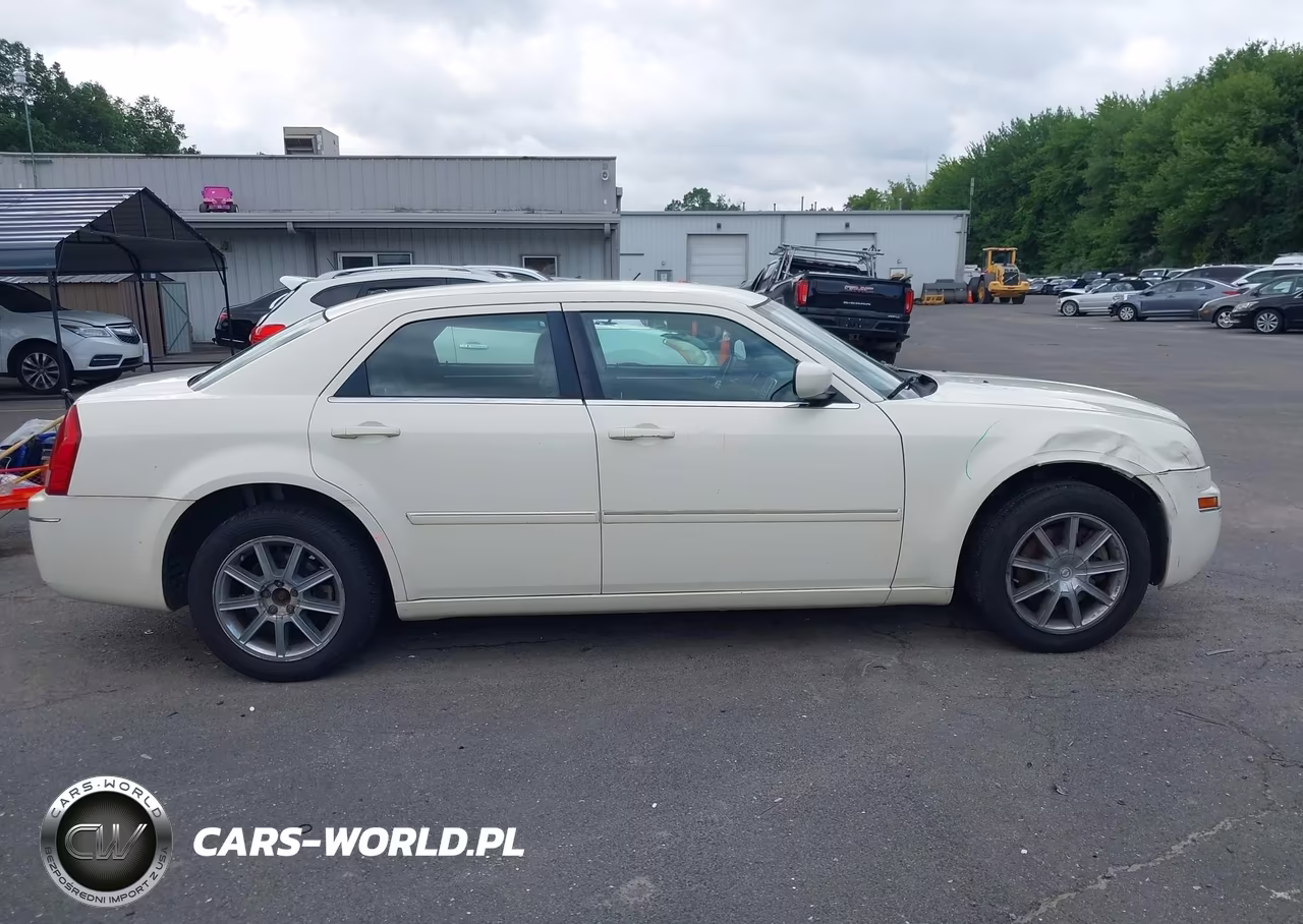 2007 Chrysler 300 Touring VIN:2C3LK53G57H821943 - 13