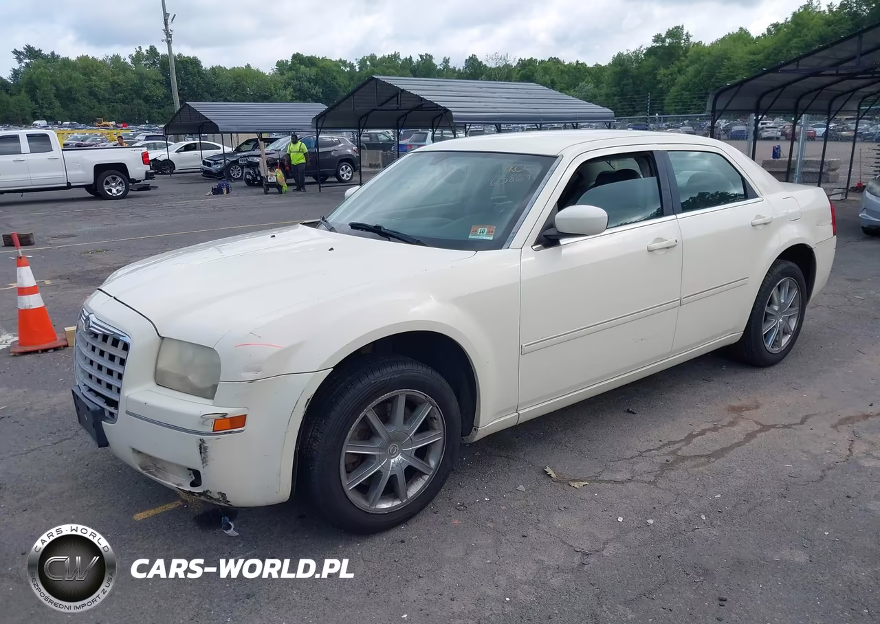 2007 Chrysler 300 Touring VIN:2C3LK53G57H821943 - 2
