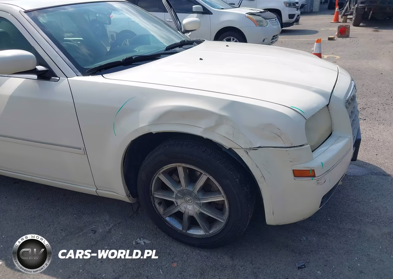 2007 Chrysler 300 Touring VIN:2C3LK53G57H821943 - 6