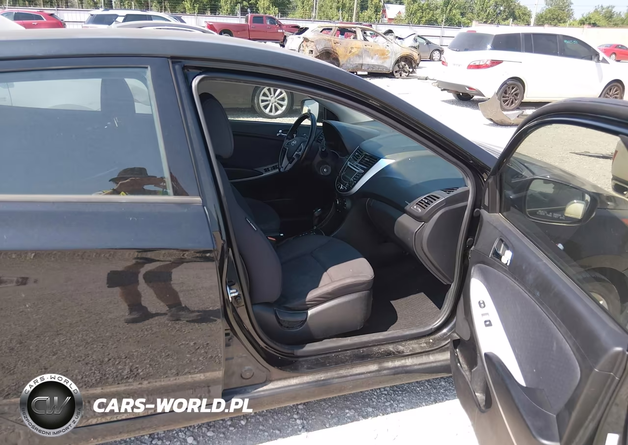 2013 Hyundai Accent Se VIN:KMHCU5AEXDU116745 - 5