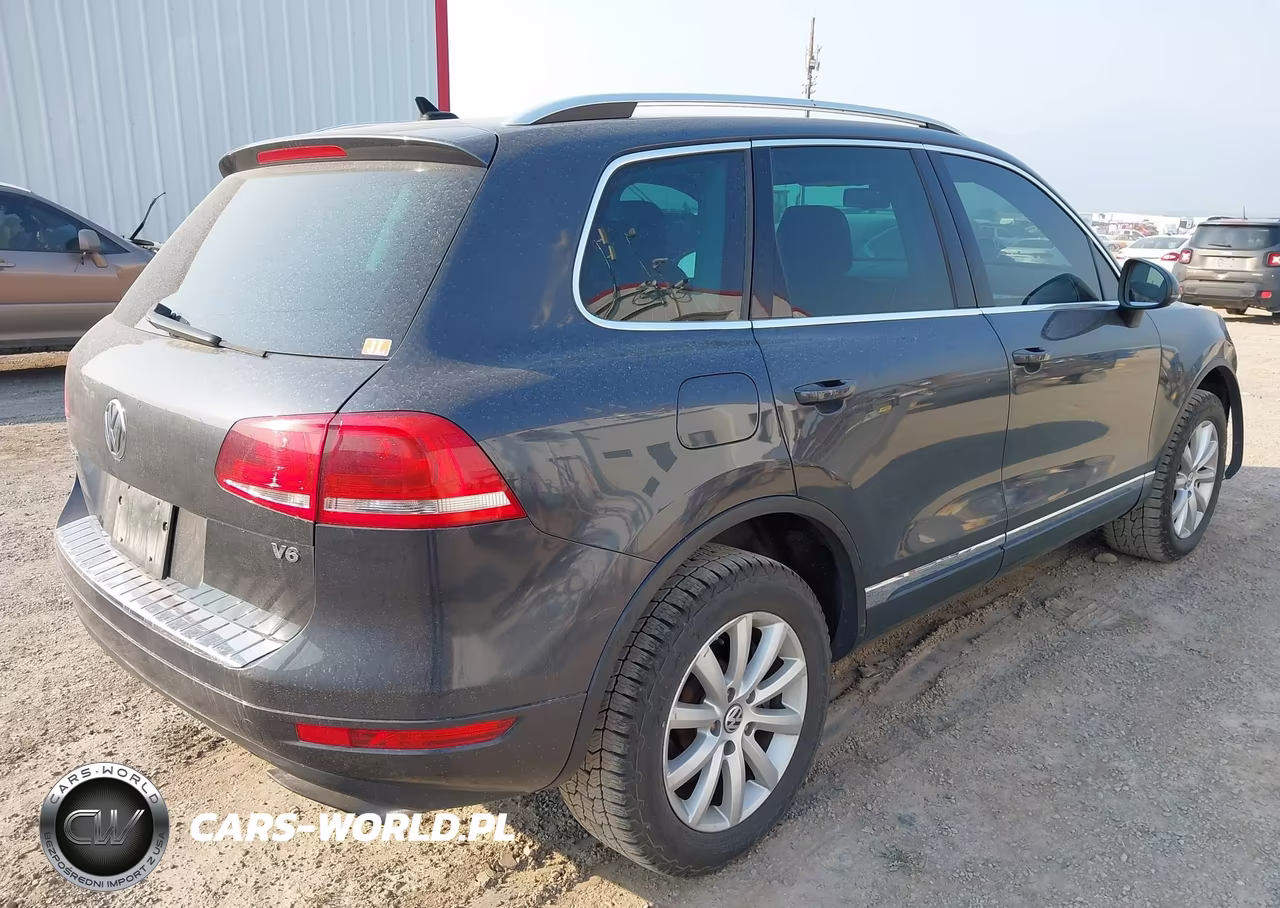 2011 Volkswagen Touareg Vr6 Sport VIN:WVGFF9BP0BD000661 - 4